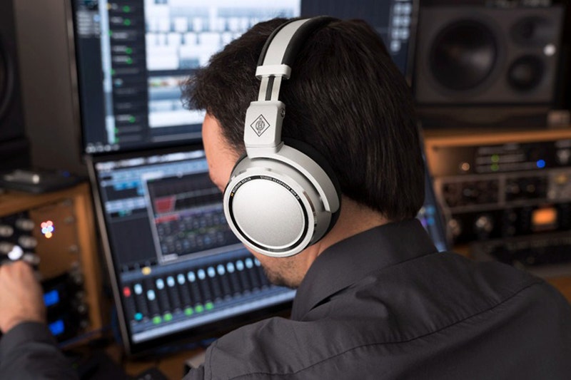 Neumann NDH 20 Isolation Without Compromise