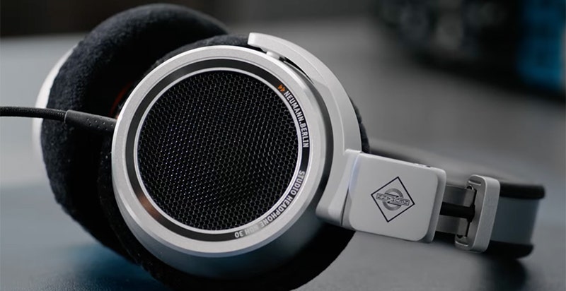 Neumann NDH 30 Trust Your Ears Anywhere