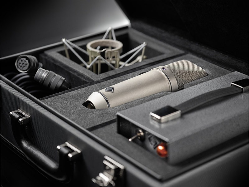 Neumann U 67 Time Travel for Your Ears