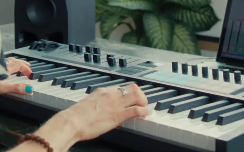 Novation Launchkey 61 MK4 The Ultimate Studio Centerpiece