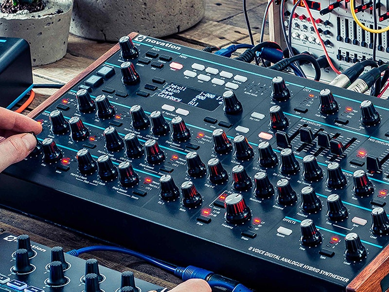 Novation Peak Synthesizer Effects, Oscillators and Everything in Between