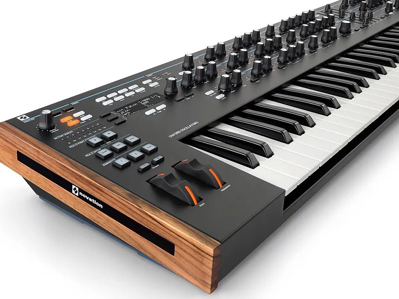 Novation Summit Synthesizer Effects and Performances Tools