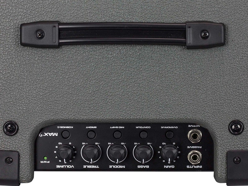 Peavey MAX 208 Ready for the Stage and Studio