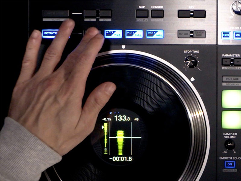 Pioneer DDJ REV7 Form Meets Function