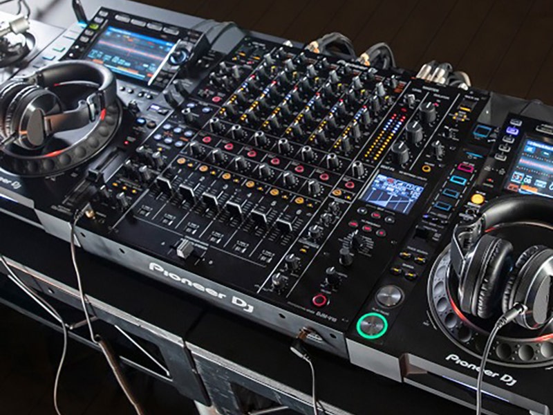 Pioneer DJ DJMV10 Professional DJ Mixer Expand Your Sound with External Gear