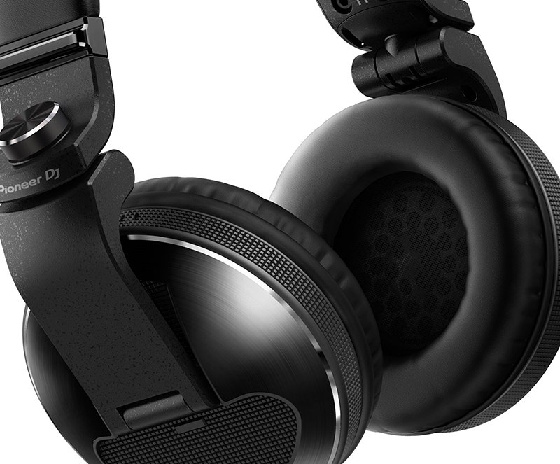 Pioneer DJ HDJ-X10K Military-Grade Durability with a Defined Look