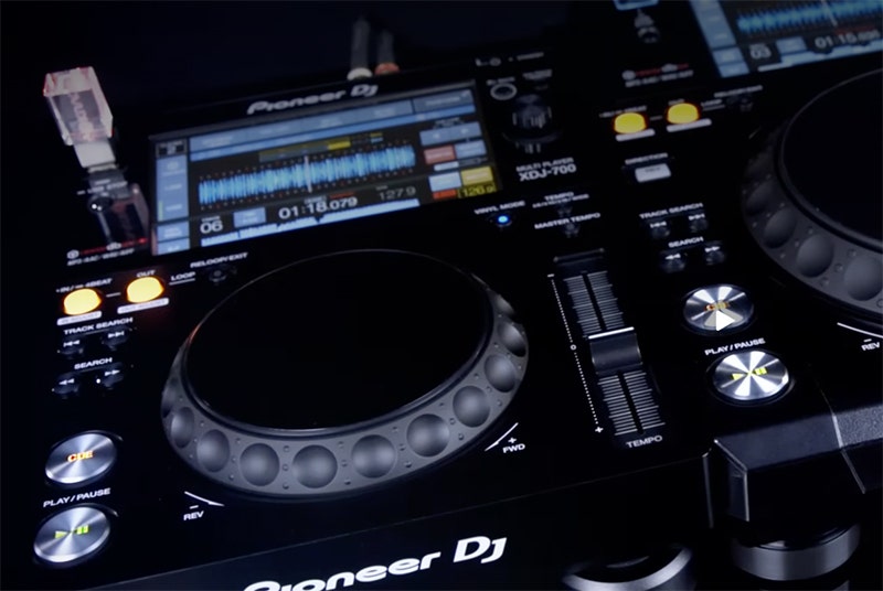 Pioneer DJ XDJ-700 Performance Power That Punches Above Its Weight