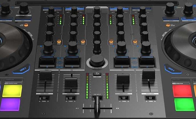 Reloop Mixon 8 Pro Total Creative Control