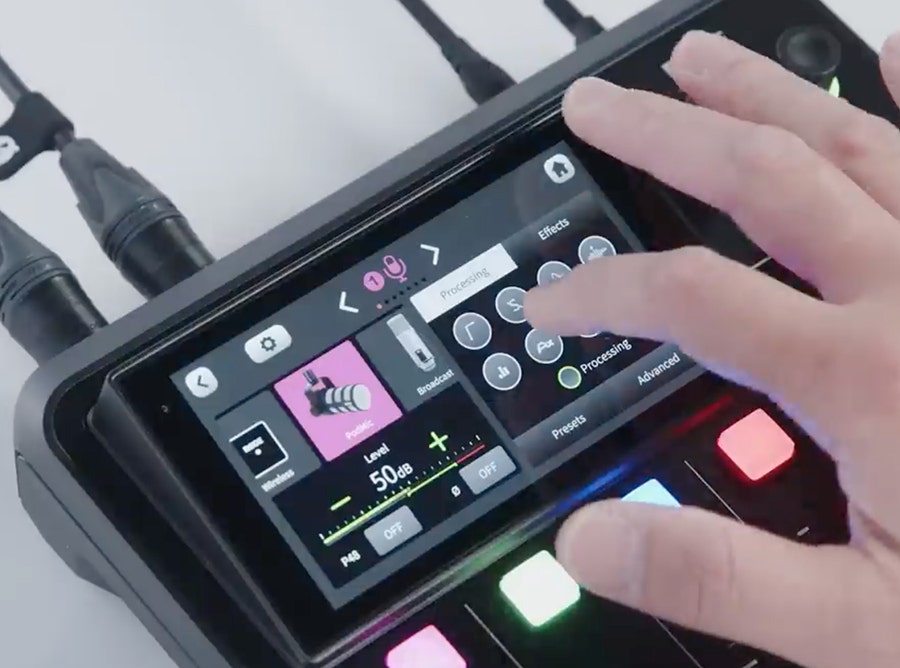Rode RodeCaster Duo Unrivaled Connectivity for Any Workflow