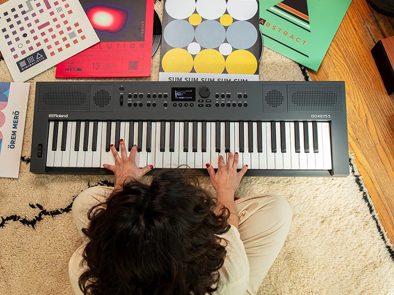 Roland GO:KEYS 5 Sing Out Loud &ndash; No Studio Needed