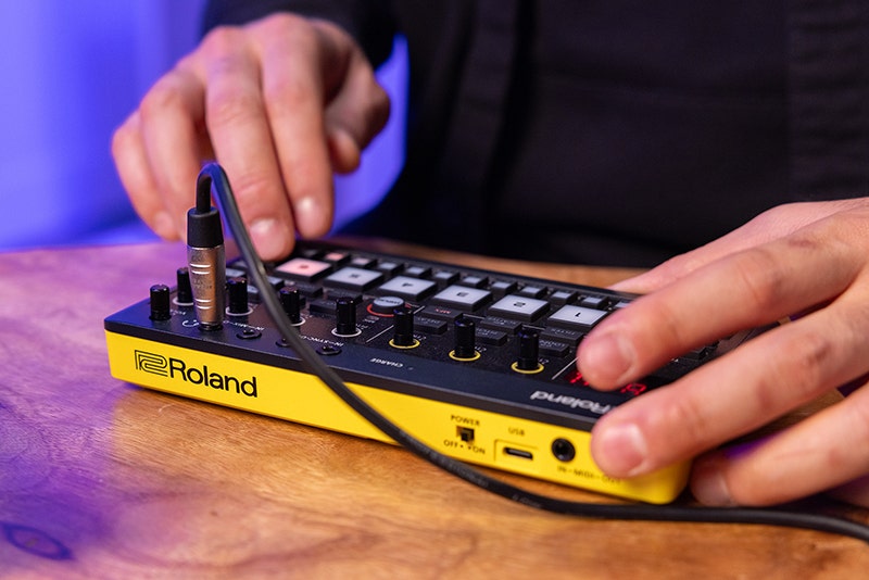 Roland Aira Compact P6 Desktop Creative Sampler