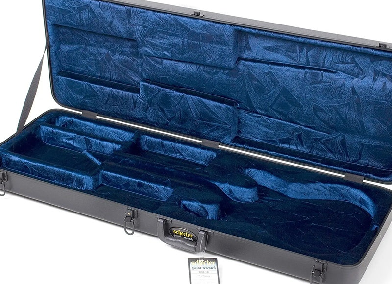 Schecter SGR-1C Hardshell Case A Look Inside
