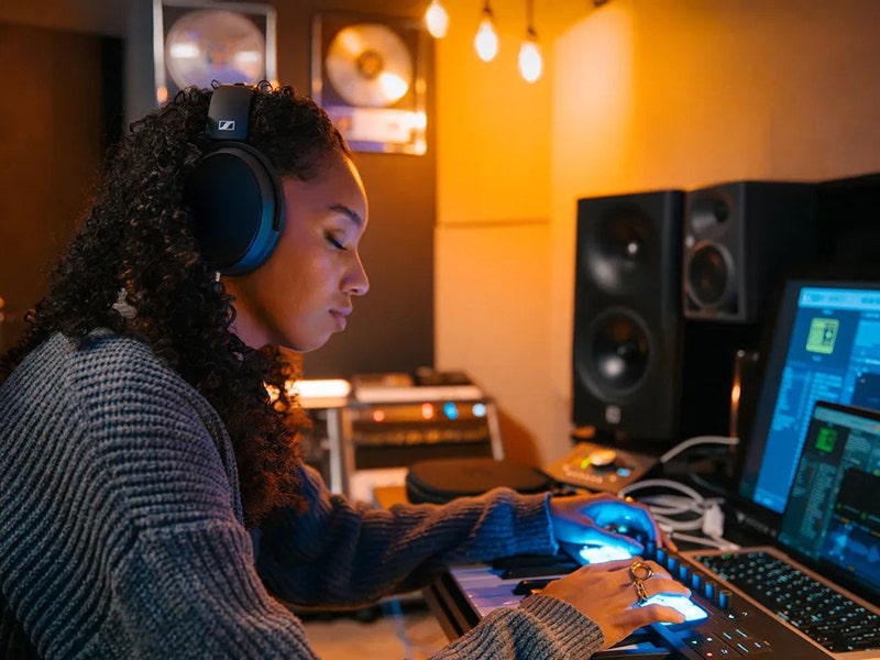 Sennheiser HD 480 PRO Comfort That Actually Means It