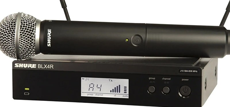 Shure BLX24R Wireless Mic System Rich, Wireless Vocals