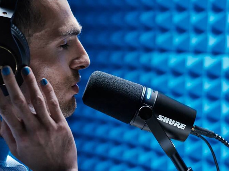 Shure MV7+ Controls & Processing That Actually Make Sense