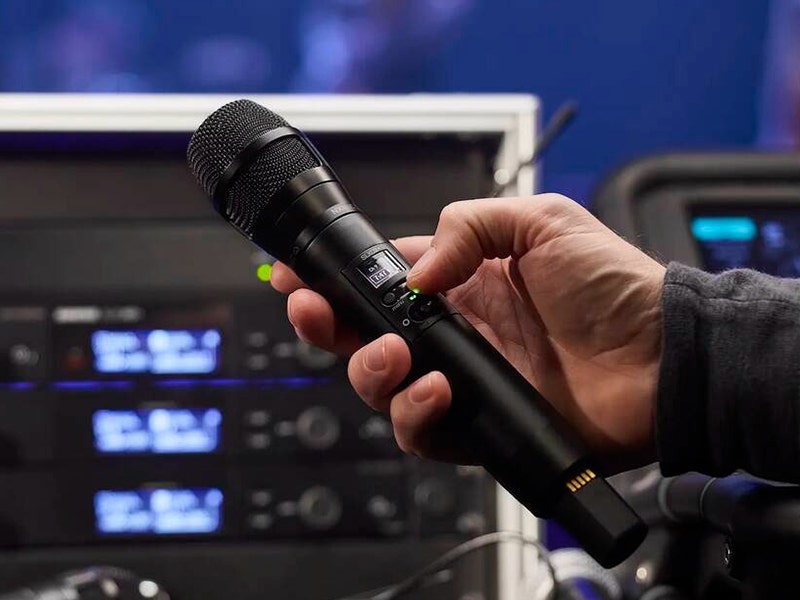 Shure SLXD24PN8CG57 Security and Control You Can Trust In