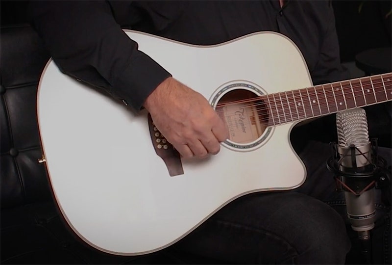 Takamine GD37CE12 Looks That Do All the Talking