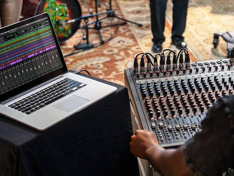 Tascam Model 2400 Precision Pro-Level Processing