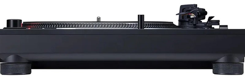 Technics SL-1200MK7 Built to Last as Long as the Records You're Playing