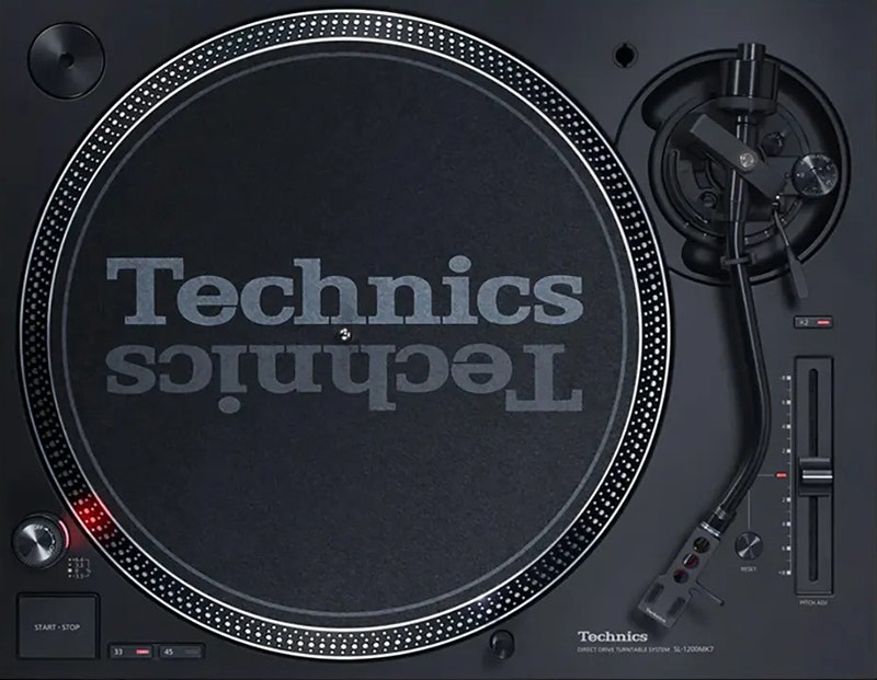 Technics SL-1200MK7 Rotation So Smooth, Even Your Skips Are Flawless