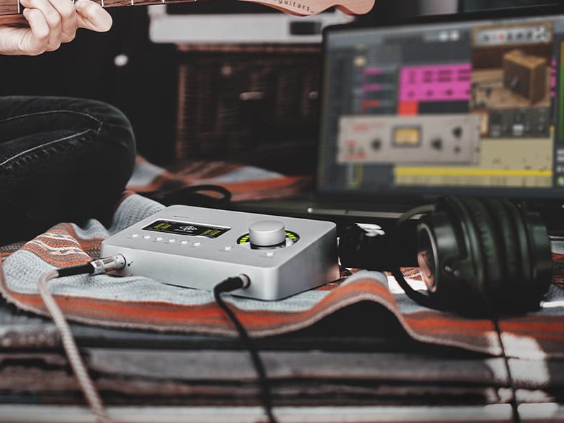Universal Audio Apollo Solo What Makes The Apollo Solo Heritage Edition a Game Changer