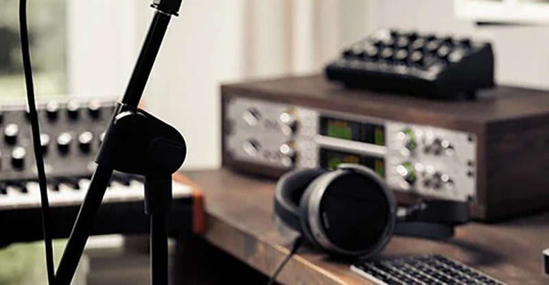 Universal Audio Apollo x8 Gen 2 The Heart of Your Creative Hub