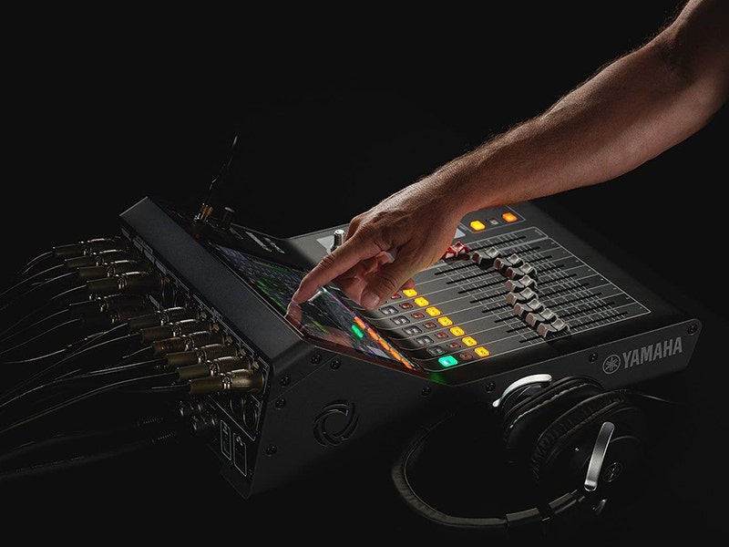 Yamaha DM3D Digital Mixer with Dante | American Musical Supply Yamaha DM3D Digital Mixer with Dante | American Musical Supply