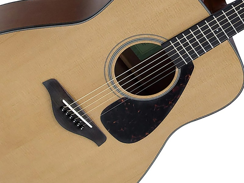 Yamaha FG800J Solid Top, Resonant Sound
