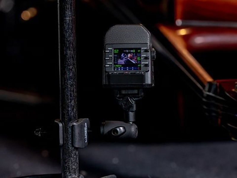 Zoom Q2n-4K Let Your Audio Shine as Brightly as Your Stage Presence