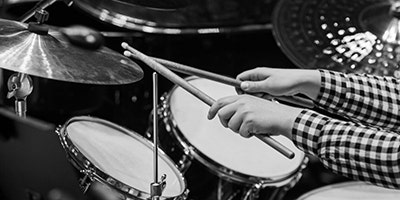 How to Choose the Best Drum Set for Beginners
