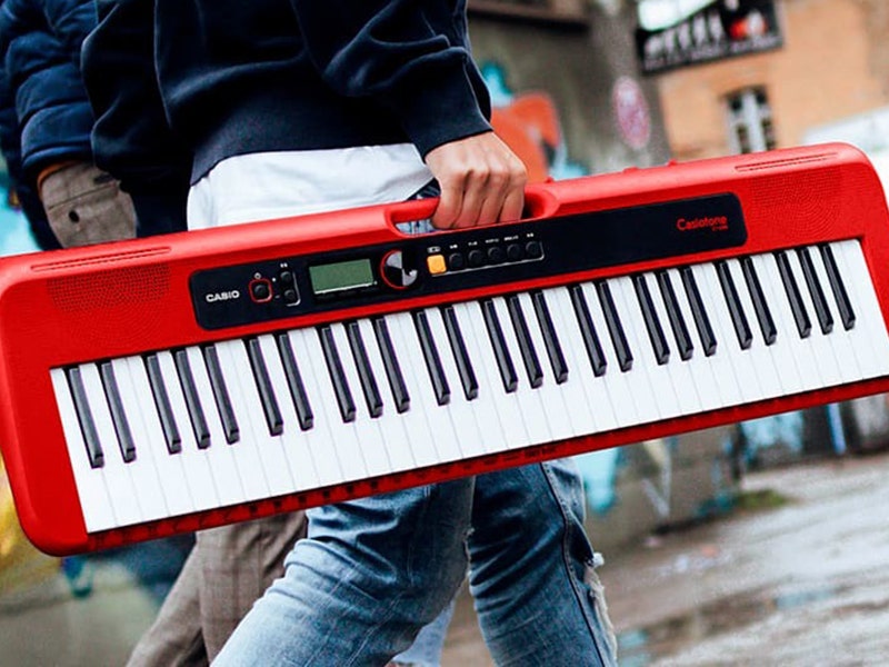 Casio CTS200 Portability
