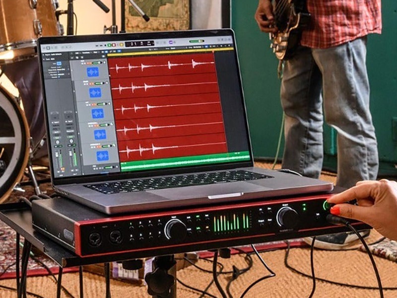 Focusrite Scarlett 18i20 Enhanced Monitoring