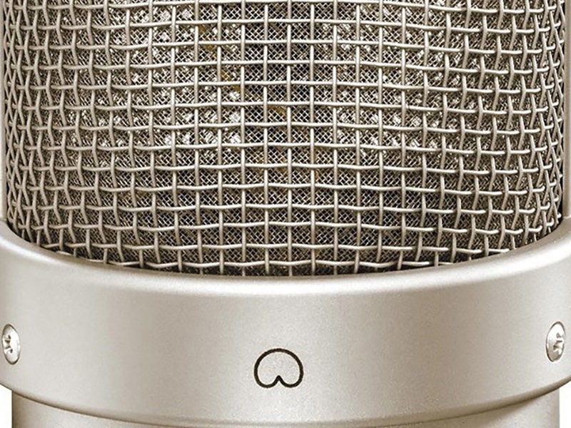 Neumann TLM 49 Acoustic Features