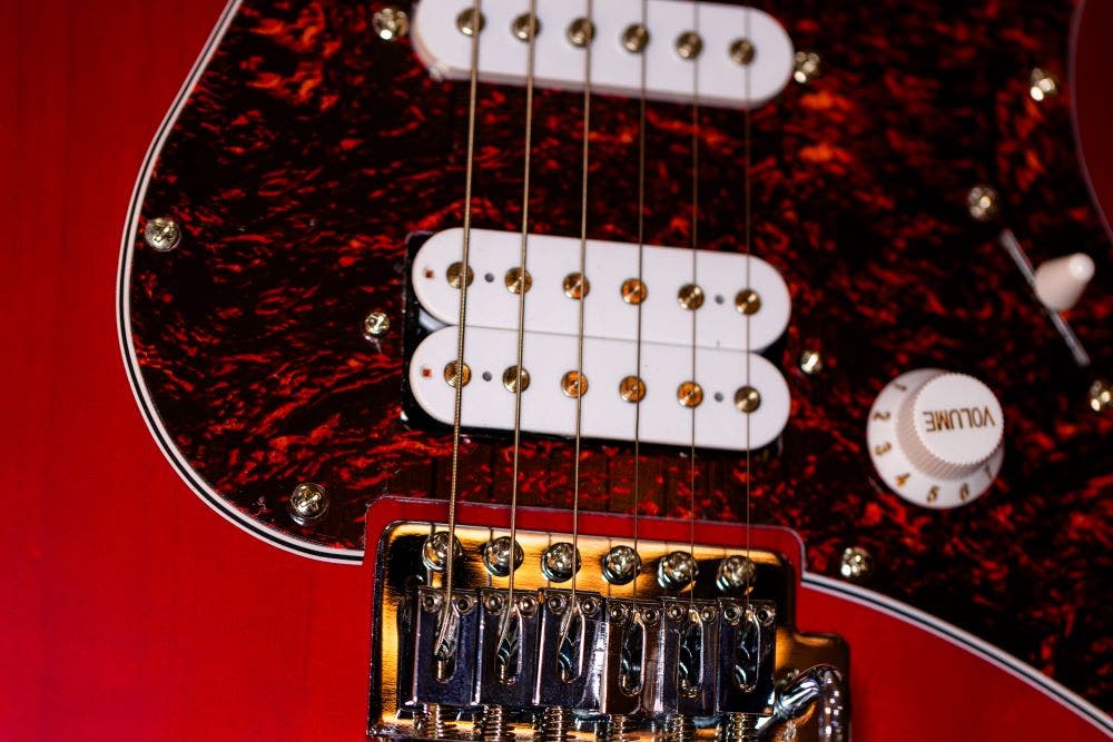 trembucker vs humbucker guitar pickups: What's the difference