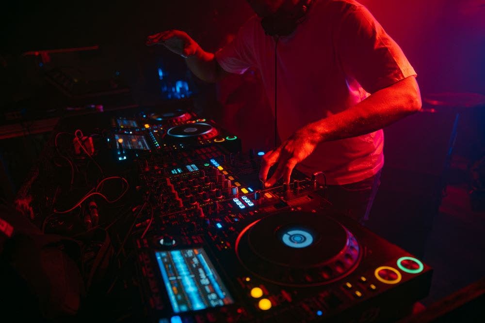 types of djs