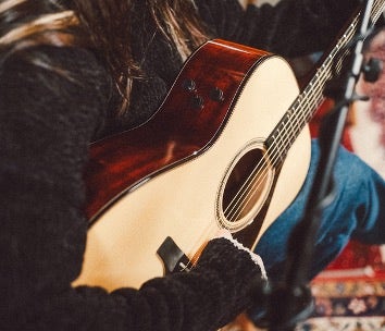 Yamaha Acoustic Guitar