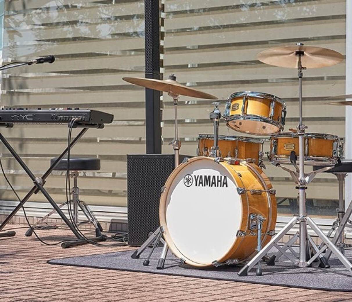 Yamaha Drum Set